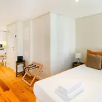Discover Lisbons History - Stylish In Alfama Lisboa