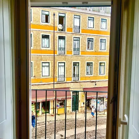 Discover Lisbons History - Stylish In Alfama Lejlighed *