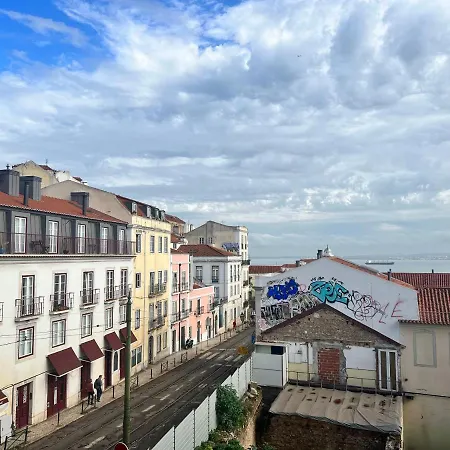 Discover Lisbons History - Stylish In Alfama Lejlighed *