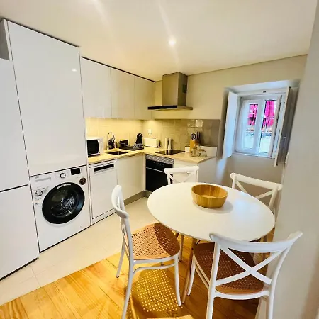 Apartment Discover Lisbons History - Stylish In Alfama
