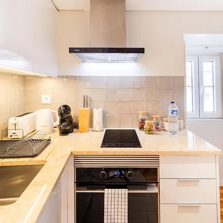 Discover Lisbons History - Stylish In Alfama Lejlighed *