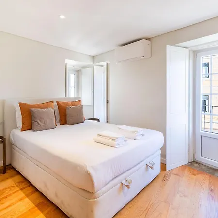 Discover Lisbons History - Stylish In Alfama Lejlighed Lisboa