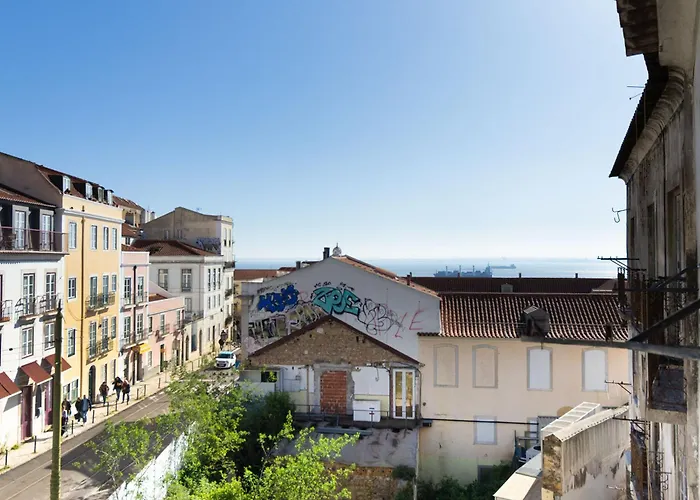 아파트 Discover Lisbons History - Stylish In Alfama