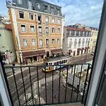 Discover Lisbons History - Stylish In Alfama Lejlighed